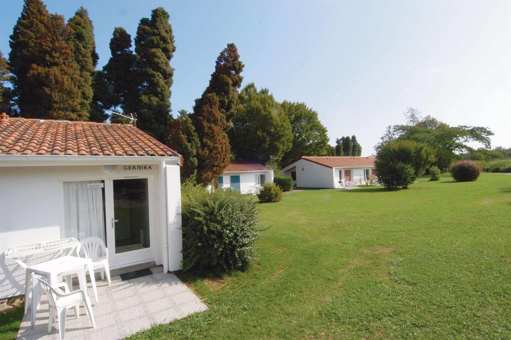 Hotel Club Decouverte Vacanciel Cambo Les Bains Exteriér fotografie